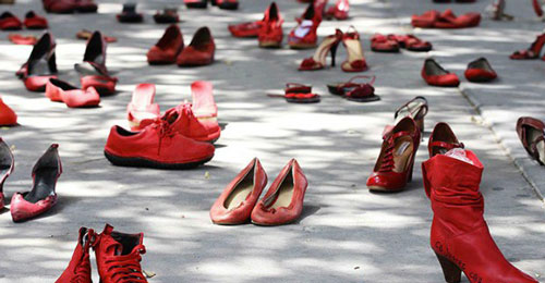 scarpe contro la violenza delle donne